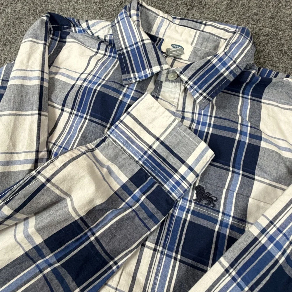 Old Navy Boys XL 14-16 Blue White Plaid Button Down Shirt Lion Logo Long‎ Sleeve